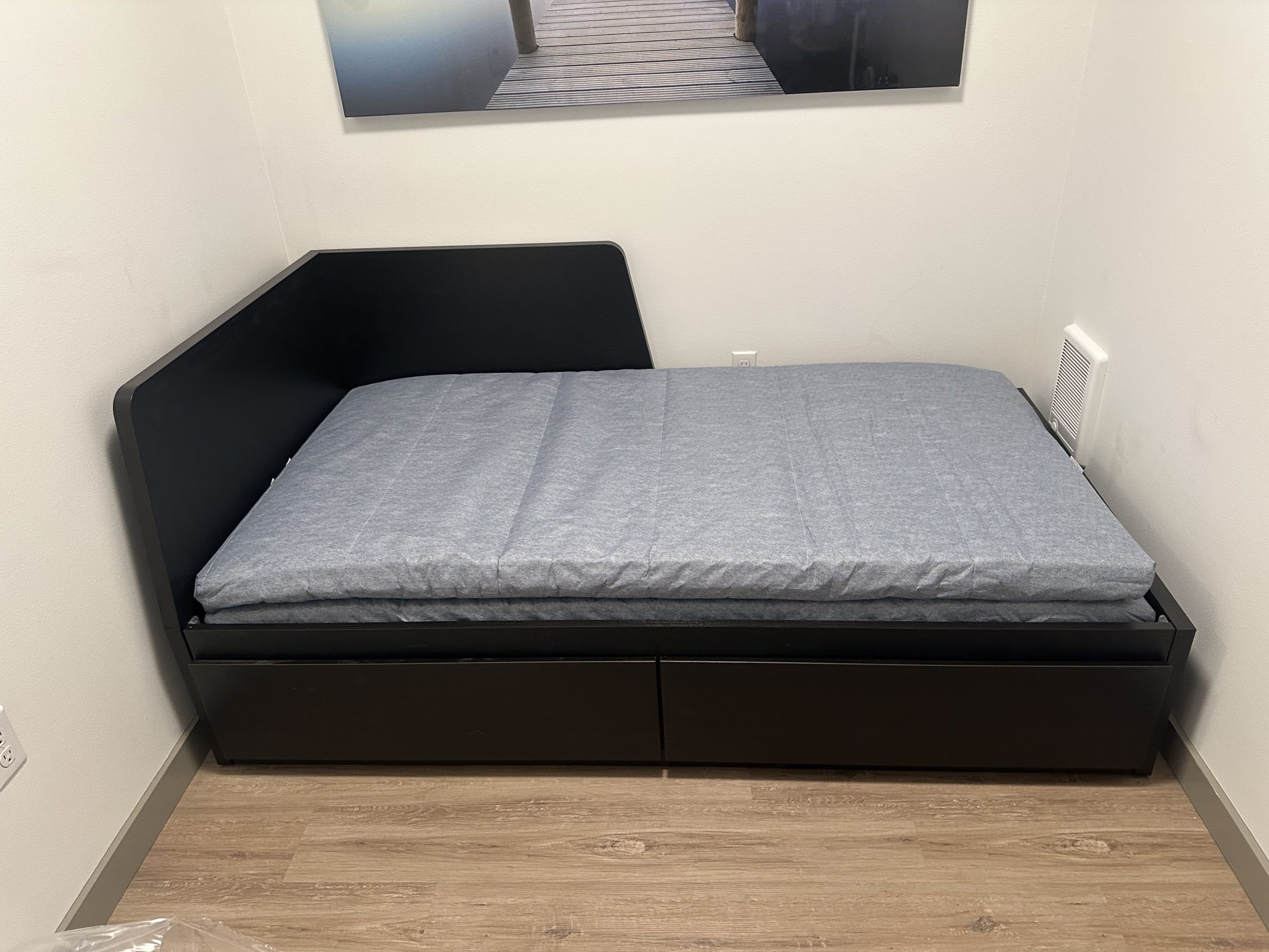 BED FRAME hero photo 2